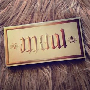 KAT VON D: METAL MATTE MINI PALETTE